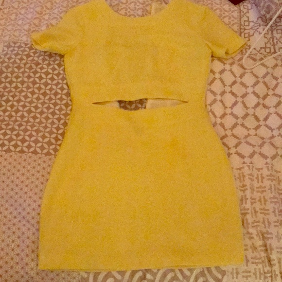 Rubber Ducky Productions, Inc. Dresses & Skirts - Yellow dress